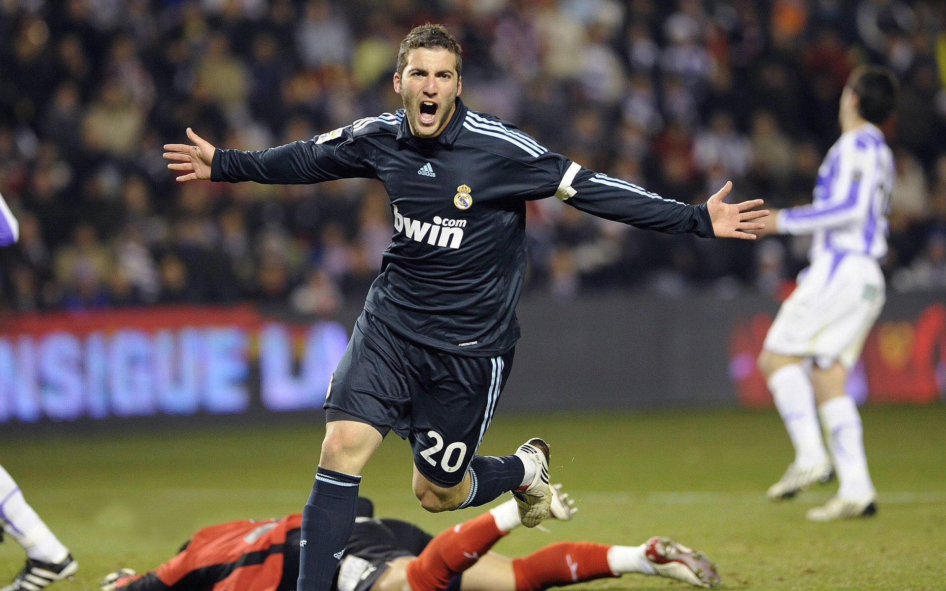 《物联网技术赋能：打造智慧电竞生态》，物联网+技术